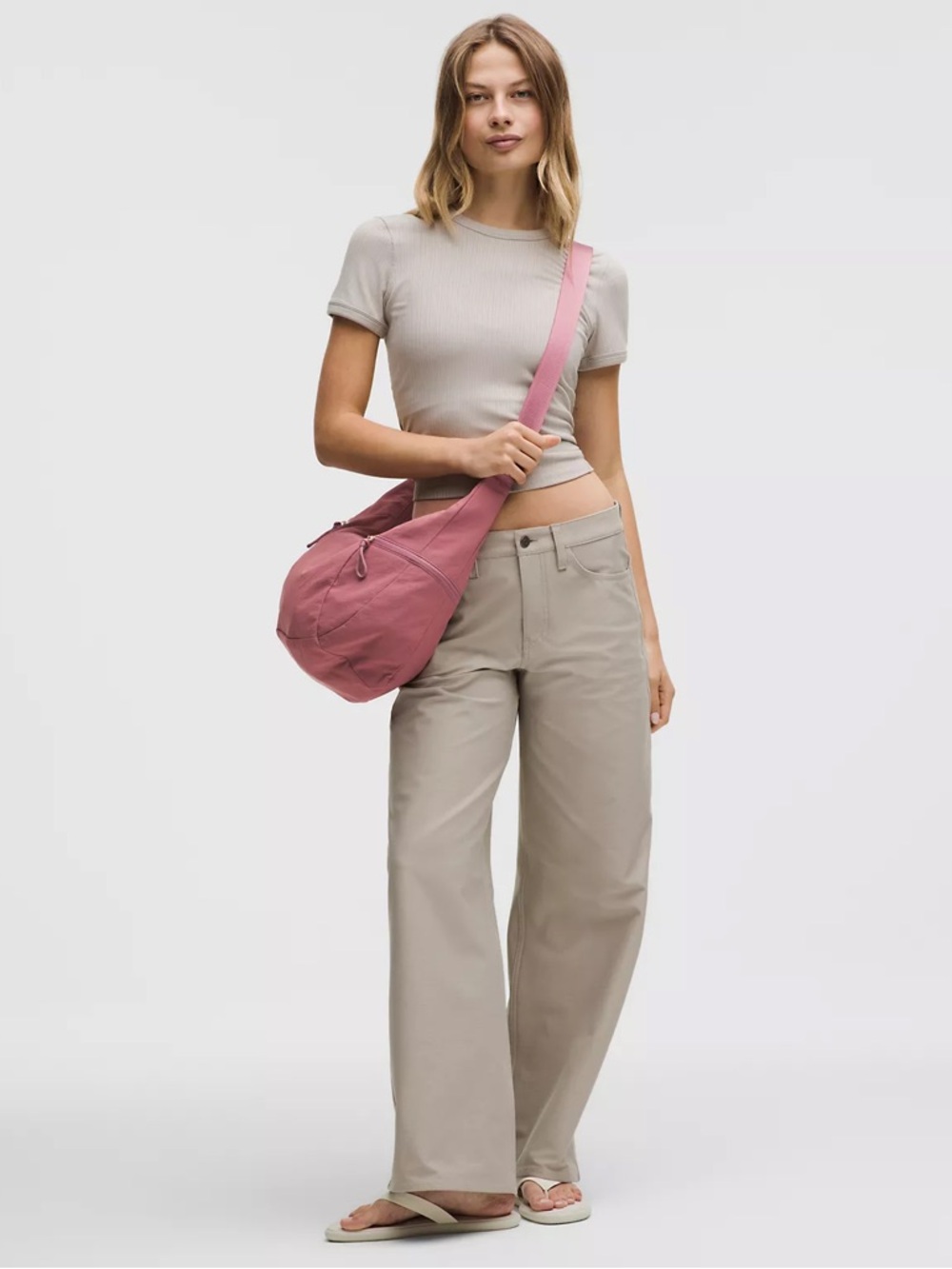 NWT Lululemon Large Slouchy Sling Hobo Crossbody Bag 13L in Dusk Dusty Rose Gold - Picture 5 of 8